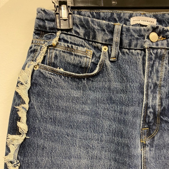 Good American Good Boy Side Fray High Waisted Jeans Size 4/27 - Picture 11 of 13